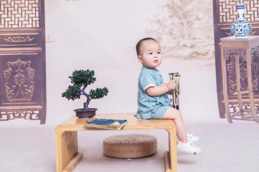钟祥13周宝宝有多大